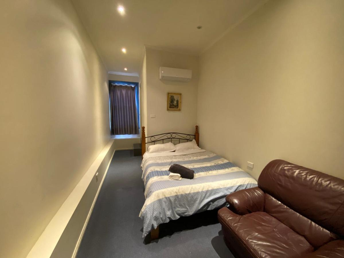 Malvern Backpackers Melbourne Exterior photo